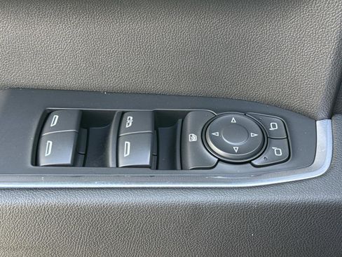 Used 2023 GMC Sierra 1500 Elevation image 15