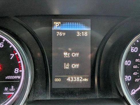 Certified 2019 Toyota Camry SE w/ Carpet Mat Package FWD image 11