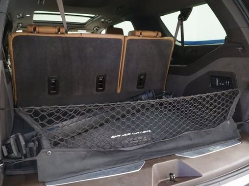 Used 2022 Cadillac Escalade ESV Premium Luxury image 14