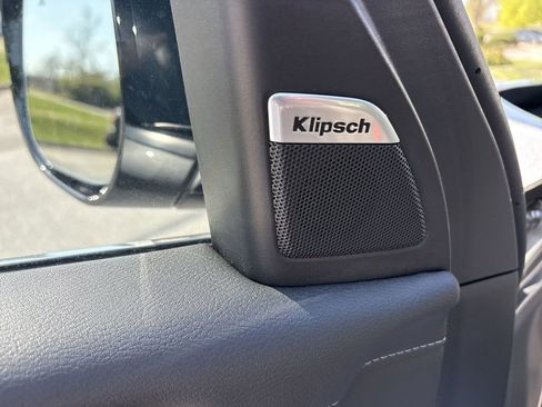 Used 2025 Nissan Armada SL w/ Captain's Chari Seat Package AWD/4WD image 25