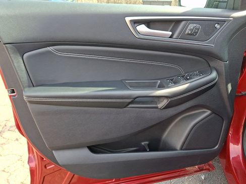 Used 2022 Ford Edge Titanium w/ Equipment Group 301A image 12