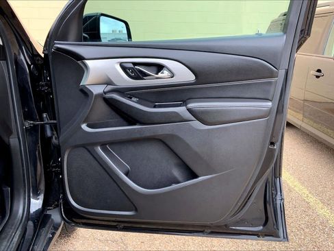 Used 2019 Chevrolet Traverse LT image 22