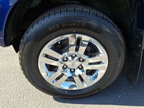 Used 2015 Toyota Tacoma 4x4 Double Cab w/ Limited Package image 8