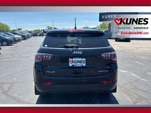 Used 2018 Jeep Compass Limited w/ Navigation Group AWD/4WD image 10
