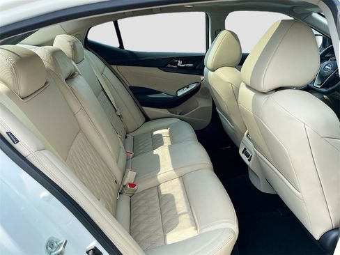 Used 2023 Nissan Maxima Platinum w/ Sport Mat Group image 29
