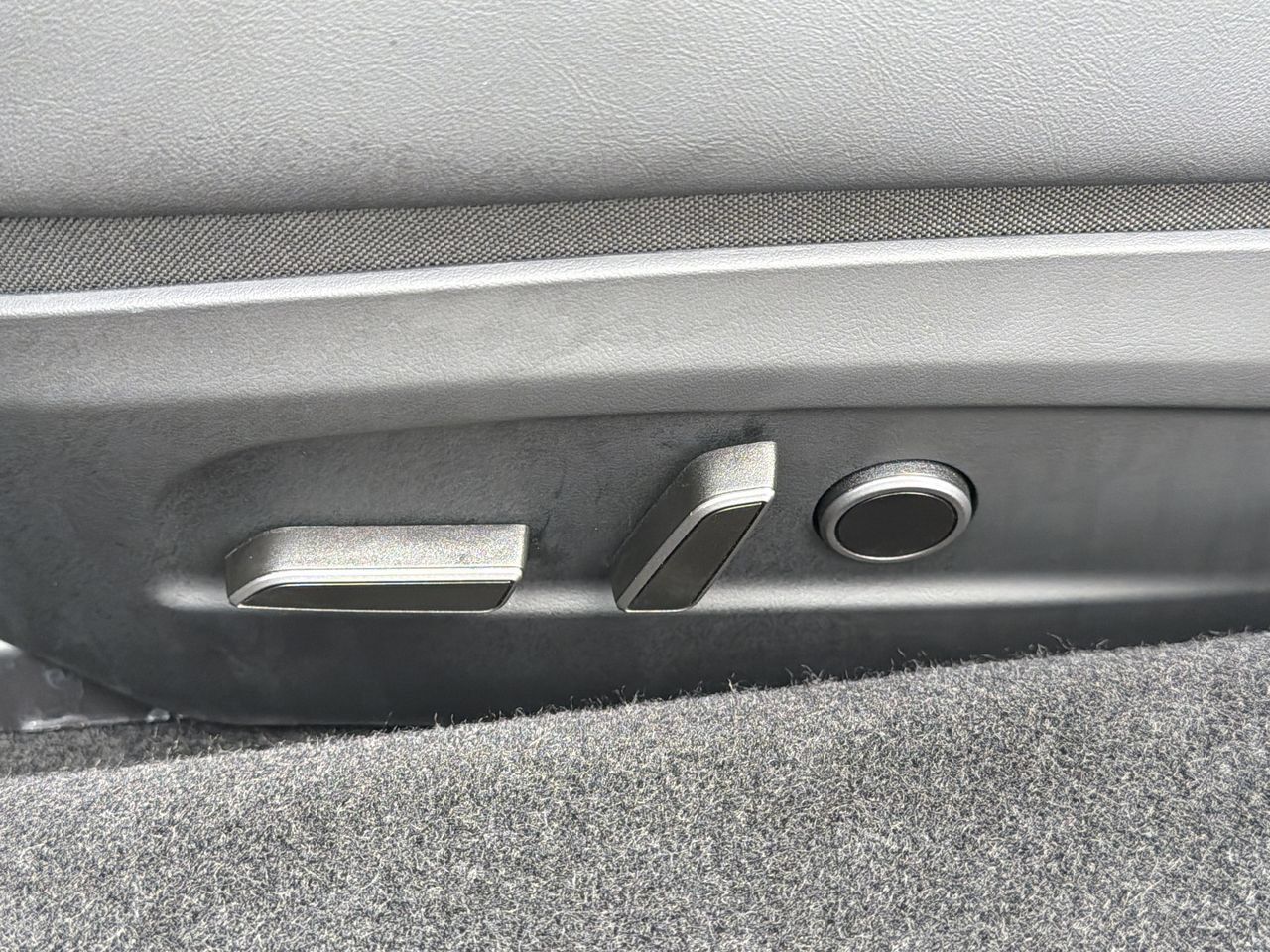 Used 2025 Tesla Model 3 RWD image 18