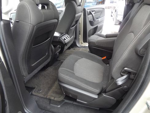 Used 2015 Chevrolet Traverse LT w/ Style and Technology Package AWD/4WD image 25