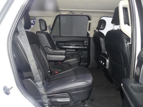 Used 2019 Ford Expedition Platinum AWD/4WD image 28