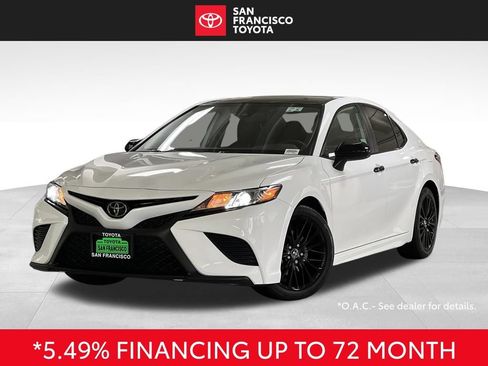 Certified 2020 Toyota Camry SE FWD image 1