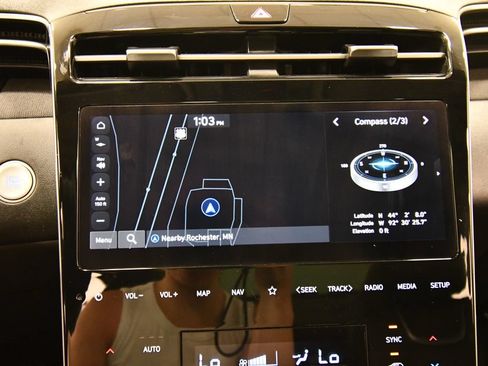 Used 2023 Hyundai Tucson Limited AWD/4WD image 25