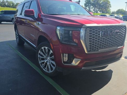Used 2023 GMC Yukon XL Denali w/ Denali Reserve Package AWD/4WD image 2