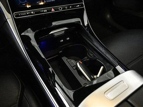 New 2026 Mercedes-Benz C 300 4MATIC Sedan image 13