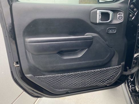 Used 2021 Jeep Wrangler Unlimited Rubicon image 15