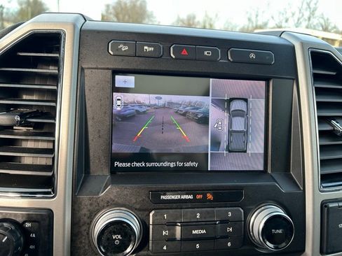 Certified 2020 Ford F150 Lariat w/ Equipment Group 502A Luxury image 29