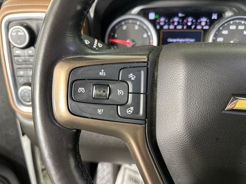Used 2022 Chevrolet Silverado 2500 High Country w/ Z71 Off-Road Package image 15