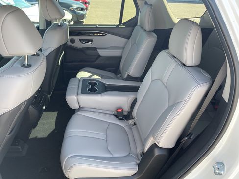 New 2025 Honda Pilot EX-L image 11