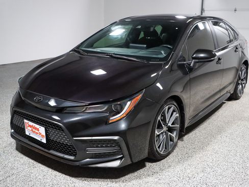Used 2022 Toyota Corolla SE FWD image 29
