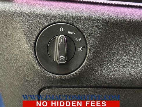 Used 2019 Volkswagen Jetta SEL FWD image 35