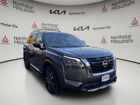 Used 2024 Nissan Pathfinder Platinum w/ Lighting Package (N93) image 5