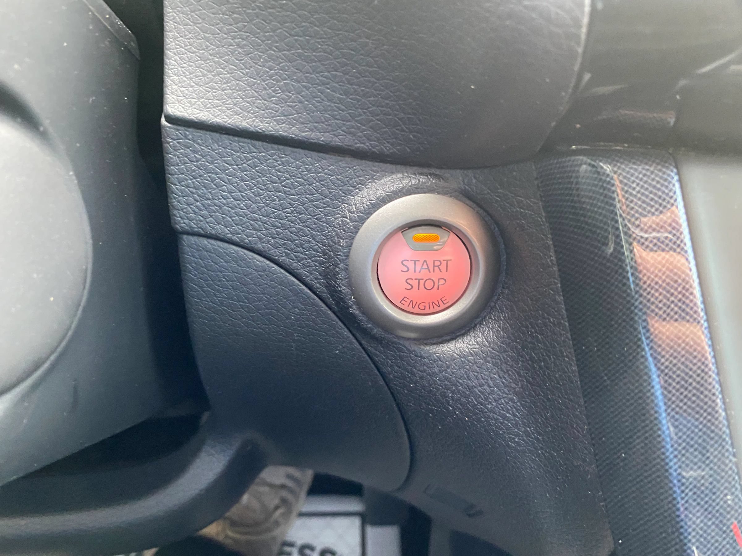 Used 2018 Nissan Sentra SR w/ SR Midnight Edition Package FWD image 23