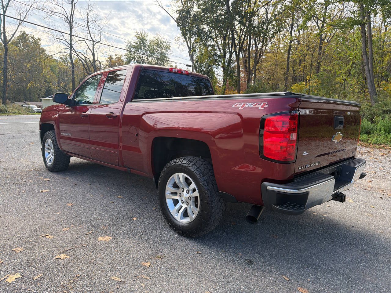 Used 2017 Chevrolet Silverado 1500 LT w/ All Star Edition AWD/4WD image 16