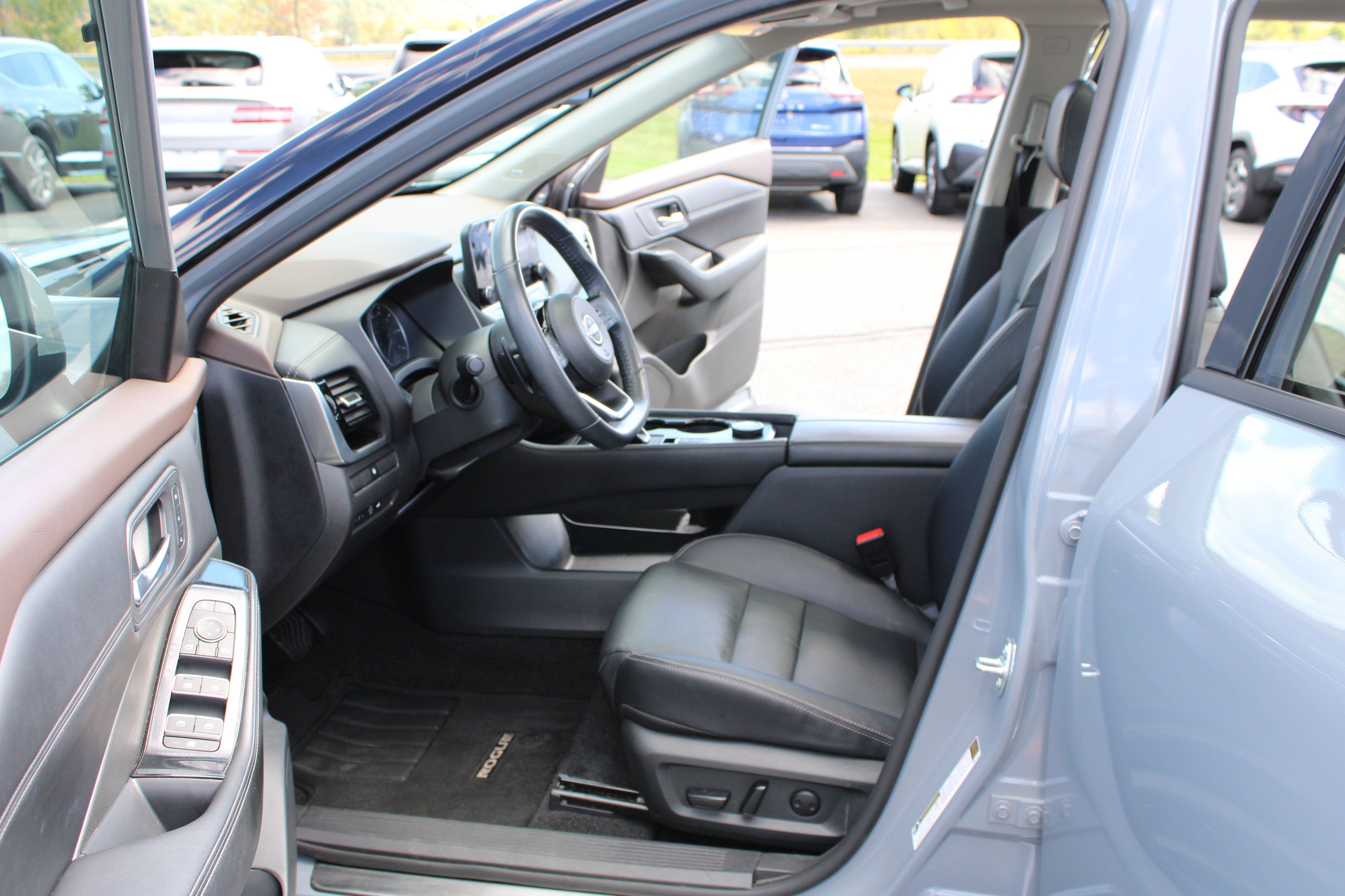 Used 2023 Nissan Rogue SL w/ SL Premium Package AWD/4WD image 21
