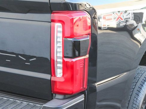 Used 2023 Ford F250 XL w/ STX Appearance Package image 11