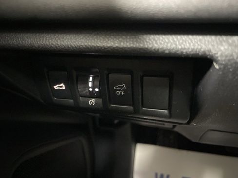 Used 2020 Subaru Outback Limited w/ Popular Package #2 image 23