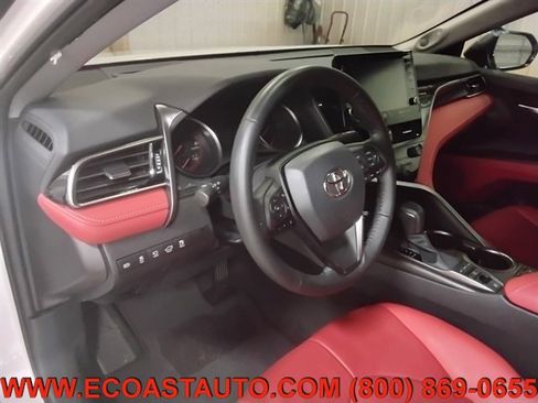 Used 2024 Toyota Camry XSE w/ Navigation Package FWD image 11