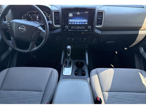 Used 2023 Nissan Frontier SV w/ Technology Package image 11