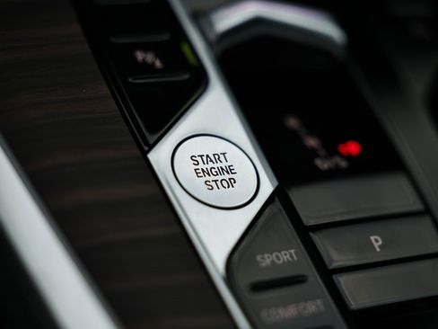 New 2026 BMW X5 xDrive40i w/ M Sport Package image 39