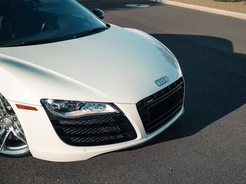 Used 2010 Audi R8 V10 image 24