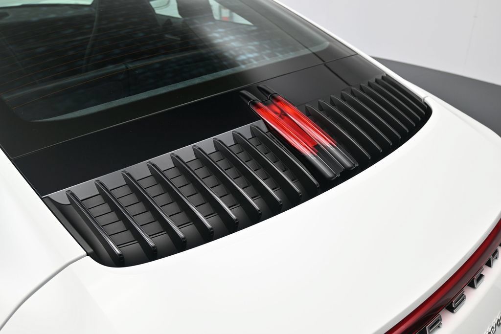 Certified 2024 Porsche 911 Carrera S RWD image 33