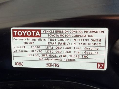 Used 2022 Toyota Highlander XLE FWD image 26