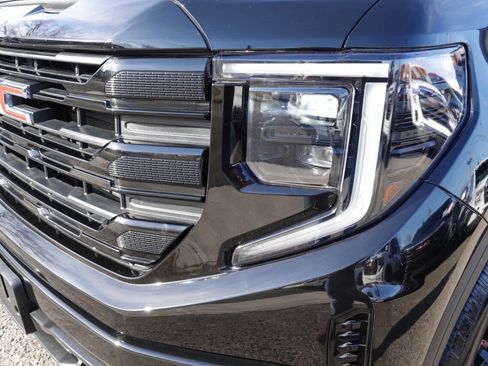 Used 2023 GMC Sierra 1500 Elevation image 57