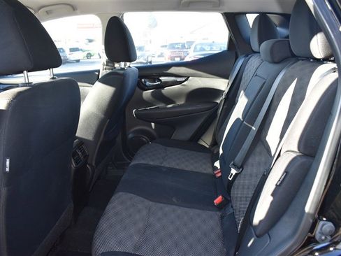 Used 2022 Nissan Rogue Sport SV image 22