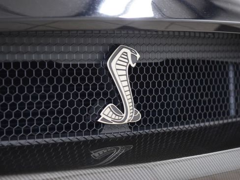 Used 2021 Ford Mustang Shelby GT500 w/ Technology Package RWD image 16