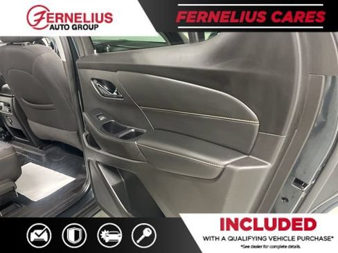 Used 2021 Chevrolet Traverse LT FWD image 18