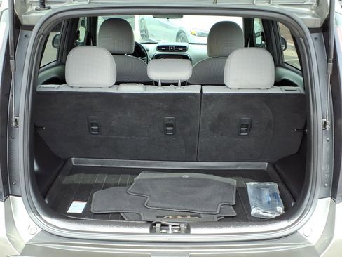 Used 2016 Kia Soul FWD image 16