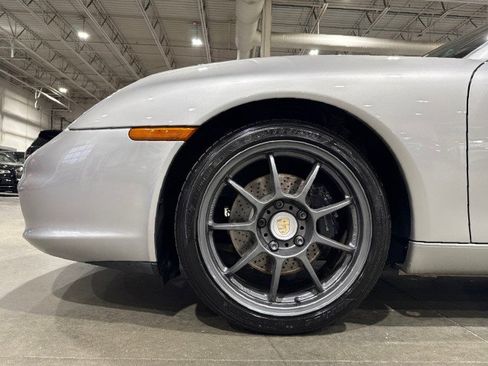 Used 2004 Porsche 911 Carrera 4 image 19