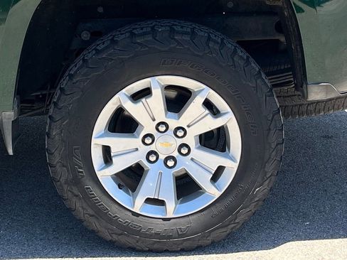 Used 2016 Chevrolet Colorado LT w/ LT Convenience Package RWD image 11