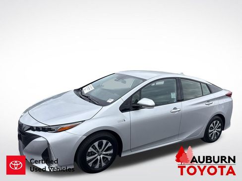 Certified 2020 Toyota Prius Prime LE FWD image 4