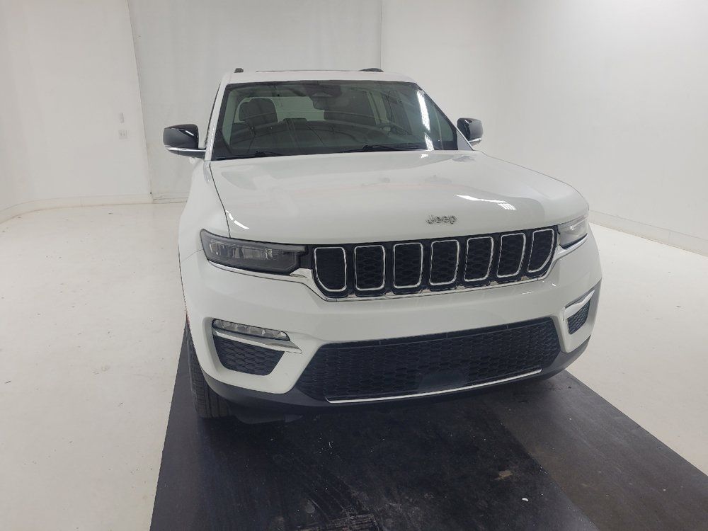 Used 2023 Jeep Grand Cherokee Limited AWD/4WD image 14