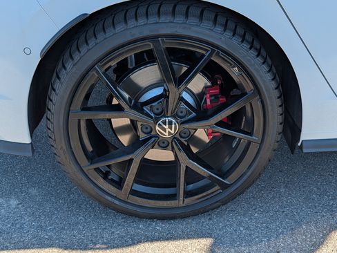 Used 2024 Volkswagen GTI Autobahn w/ MDO Package FWD image 9