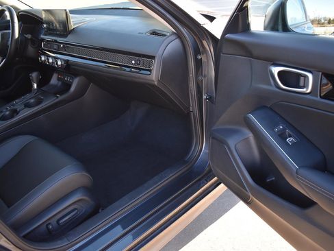 Used 2024 Honda Civic Touring image 15