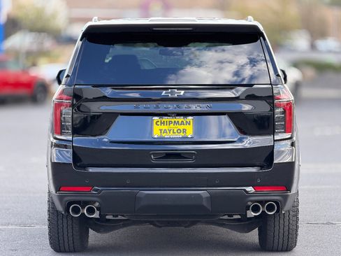 Used 2025 Chevrolet Suburban Z71 AWD/4WD image 18