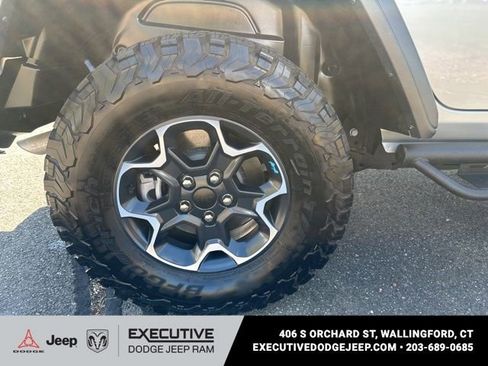 Used 2023 Jeep Wrangler Unlimited Rubicon 4xe w/ Cold Weather Group AWD/4WD image 14