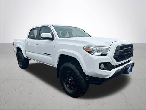 Used 2019 Toyota Tacoma SR5 image 5