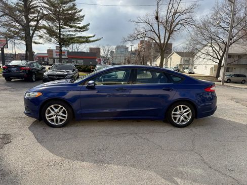 Used 2013 Ford Fusion SE FWD image 4
