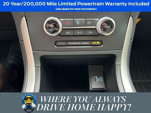 New 2024 Ford Edge SE image 17